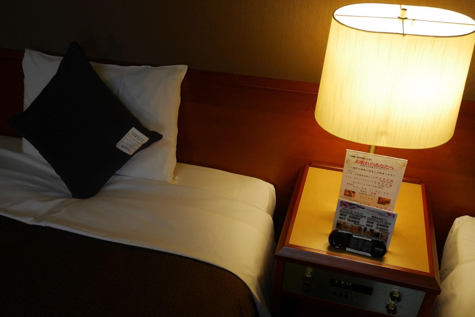 Hotel Livemax Budget Yokohama Tsurumi Екстериор снимка